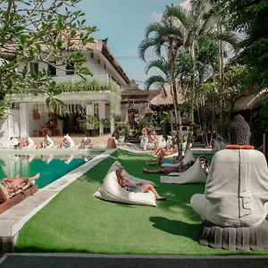 Puri Garden Hotel&hostel Hostel Ubud