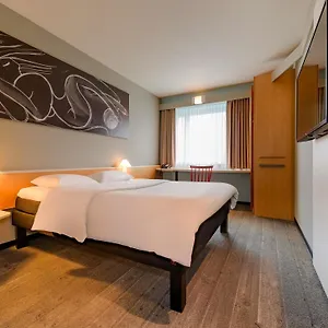 Ibis Alsterring Otel Hamburg