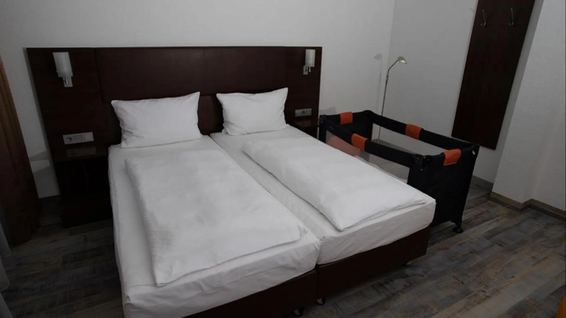 Hotel Fackelmann Nuremberg 2*,